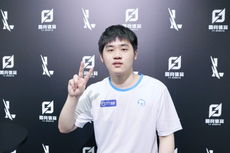 一直以来都 一直以来都