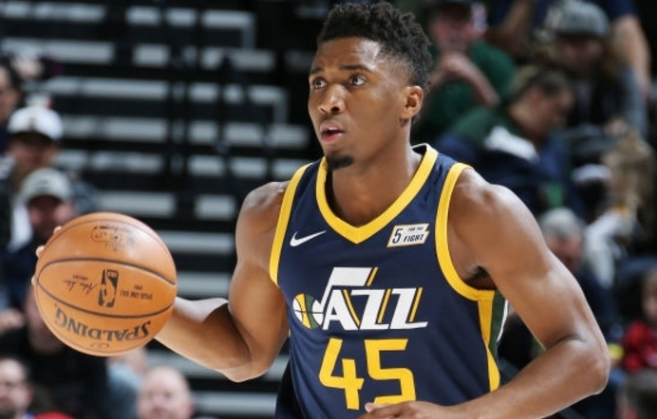 钟很关键 钟很关键